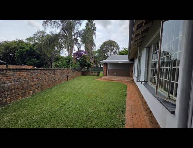 4 BEDROOM HOUSE FOR SALE IN MAGALIESKRUIN